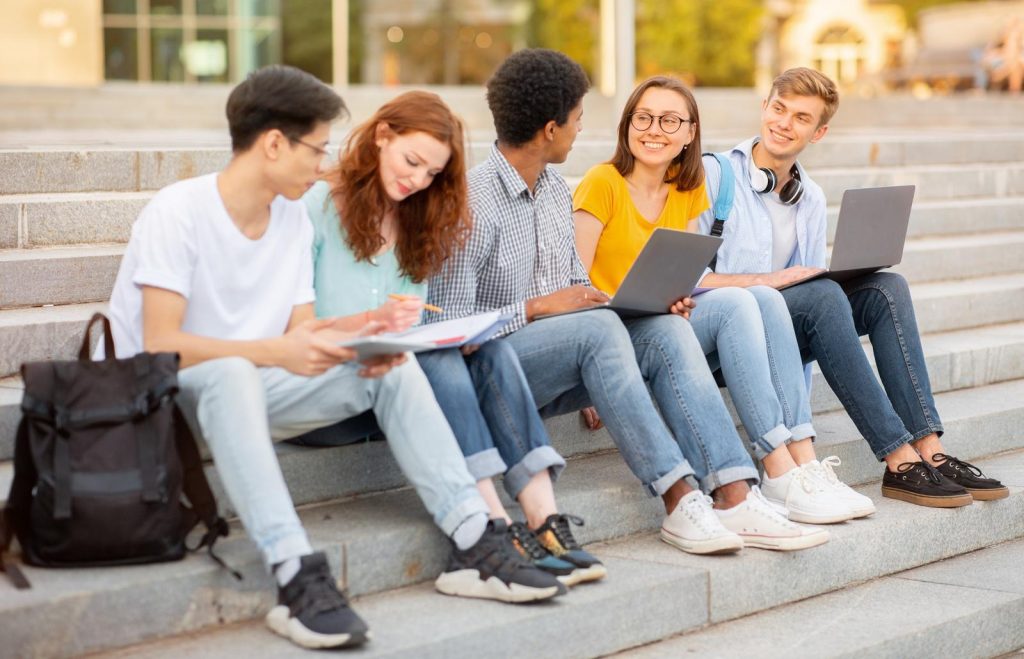 Scuole serali a Carrara