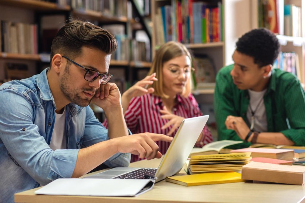 Scuole serali a Massa